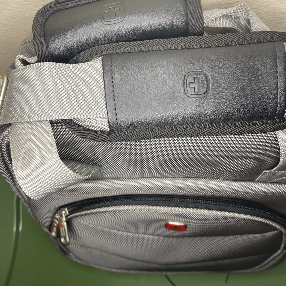 Swiss Gear Gray Briefcase Messenger Shoulder Bag Nylon Work School Carry On - Picture 3 of 7